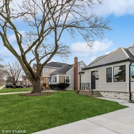 Image 2 - 8156 North Overhill Avenue, Niles, IL 60714, USA - House for sale