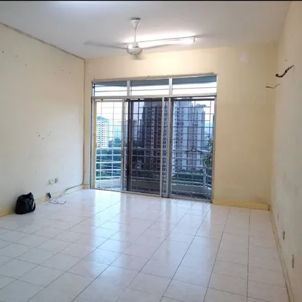 Rent this 3 bed apartment on Impian Height Parking in Jalan Pipit, Bukit Tandang