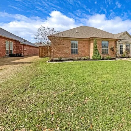 Buy this 3 bed house on 282 Nocona Drive in Waxahachie, TX 75165