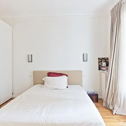 Rent this 3 bed apartment on 9 Rue Ancelle in 92200 Neuilly-sur-Seine, France