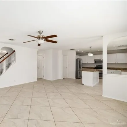 Image 3 - 4299 Santa Ines Street, Mission, TX 78572, USA - House for sale