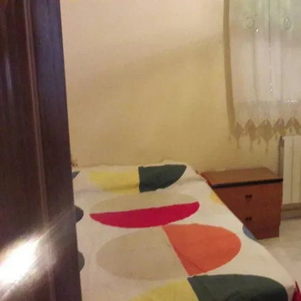 Rent this 1 bed room on Maxi Dia in Calle de las Sufragistas, 23009 Jaén