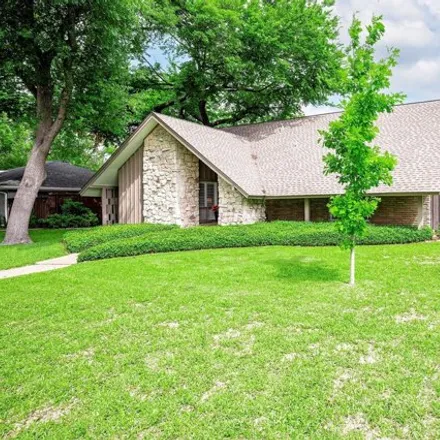 Image 2 - 3107 Whirlaway Road, Dallas, TX 75229, USA - House for sale