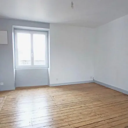 Rent this 2 bed apartment on 1 L'Anière in 35160 Montfort-sur-Meu, France