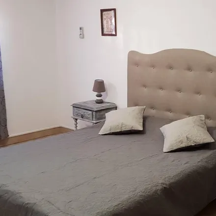 Rent this 4 bed house on 8200-428 Distrito de Évora