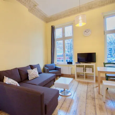 Rent this 3 bed apartment on Reeperbahn 158 in 20359 Hamburg, Germany