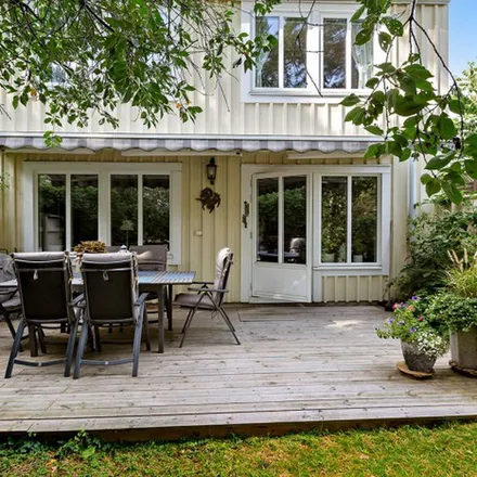 Rent this 5 bed apartment on Grillska Brödboden in Stortorget, 111 29 Stockholm