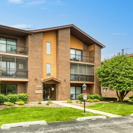 Buy this 2 bed condo on Revere Court in Oak Forest, IL 60452