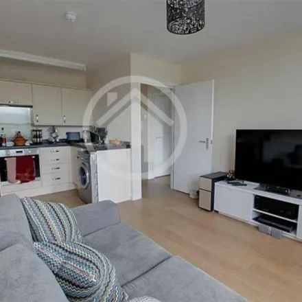 Rent this 1 bed apartment on 1 in 1a Clifton Terrace, Portsmouth
