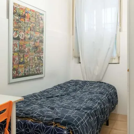 Rent this 5 bed apartment on Cerrajería Joma in Calle de Ferraz, 61