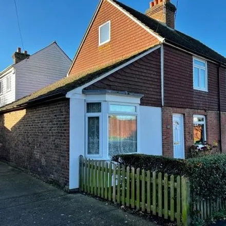 Rent this 3 bed house on Church Road in Pembury, TN2 4BT