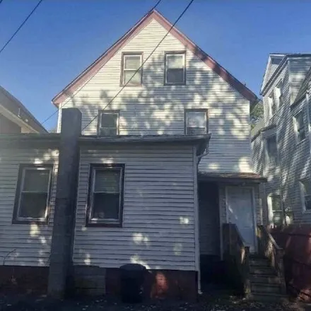 Image 4 - 250 Halsted Street, East Orange, NJ 07018, USA - House for sale