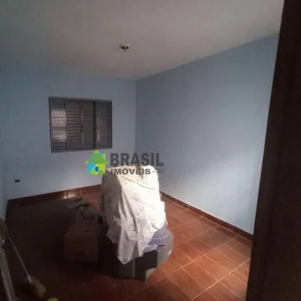 Buy this 5 bed house on Rua Jatobá in Santa Lúcia, Poços de Caldas - MG