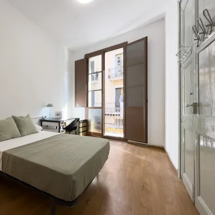 Image 1 - Carrer Nou de la Rambla, 106, 08001 Barcelona, Spain - Room for rent