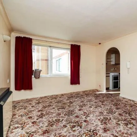 Image 2 - The Drive, Hove, BN3 6GT, United Kingdom - Apartment for sale