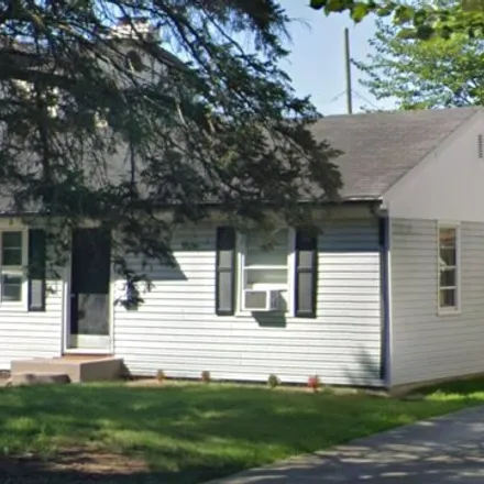 Buy this 2 bed house on 822 Kenyon Street in Downers Grove, IL 60516
