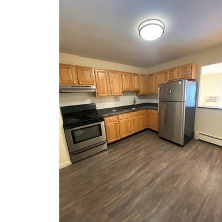 Rent this 2 bed condo on 880 East 4th St