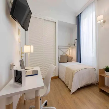 Rent this 41 bed room on Madrid in Travesía de San Mateo, 6