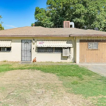 Buy this studio townhouse on Leuzinger Drive in San Bernardino, CA 92405