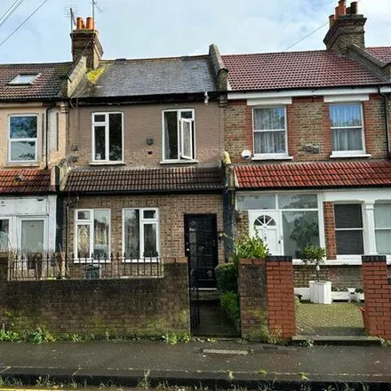 Buy this 3 bed house on Stanley Road in London, TW3 1YU