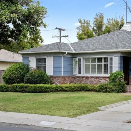Buy this 3 bed house on 7818 McConnell Avenue in Los Angeles, CA 90045