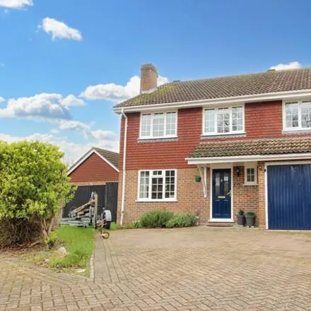 Buy this 4 bed house on Grangely Close in West Berkshire, RG31 7DR
