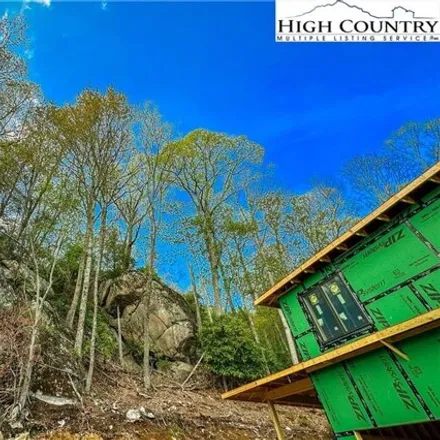 Image 8 - Eagles Nest Trail, Elk Valley, Avery County, NC 28622, USA - House for sale