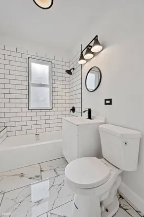 Image 8 - 7342 South Morgan Street, Chicago, IL 60620, USA - House for sale