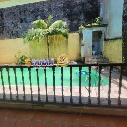 Buy this 3 bed house on Avenida Governador Mário Covas Júnior in Mongaguá, Mongaguá - SP