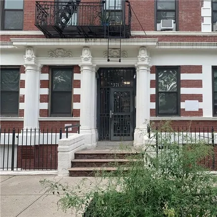 Buy this 3 bed condo on 371 Edgecombe Avenue in New York, NY 10031