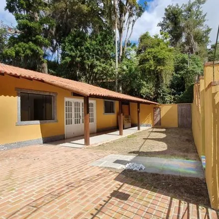 Rent this 3 bed house on Rua Reinaldo Vianna in Teresópolis - RJ, 25960