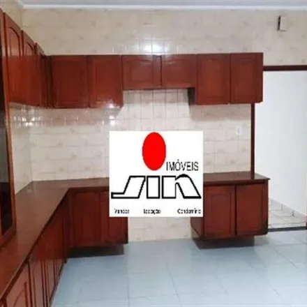 Rent this 3 bed house on Rua Assupá 200 in Vila Prudente, São Paulo - SP
