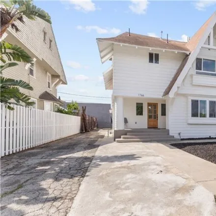 Buy this 24 bed house on 2514 South Congress Avenue in Los Angeles, CA 90018