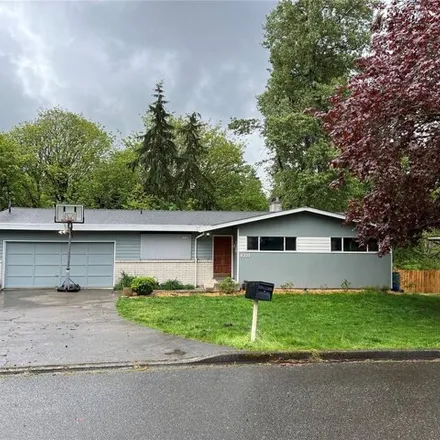 Buy this 3 bed house on 4321 South 261st Street in Kent, WA 98032