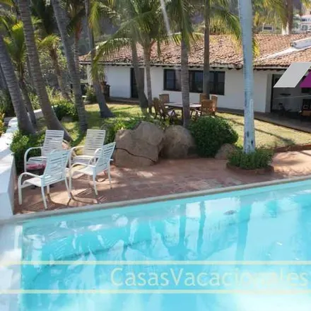 Buy this studio house on unnamed road in Lomas de Mozimba, 39300 Acapulco