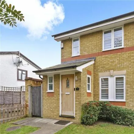 Buy this 3 bed house on 191 in 193 Lonsdale Drive, Oakwood