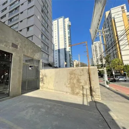 Rent this studio house on Edifício Guarajoara in Avenida Rouxinol 463, Indianópolis