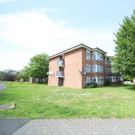 Buy this 1 bed apartment on Pert Close in London, N10 2RY