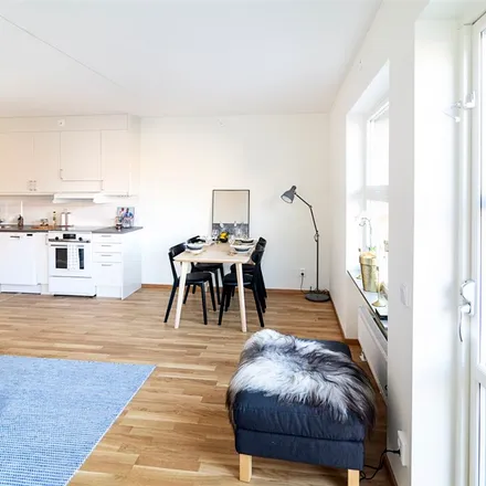 Rent this 4 bed apartment on Garagegatan in 212 52 Malmo, Sweden