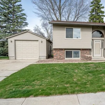 Buy this 4 bed house on 2275 Henry Street in Neenah, WI 54956