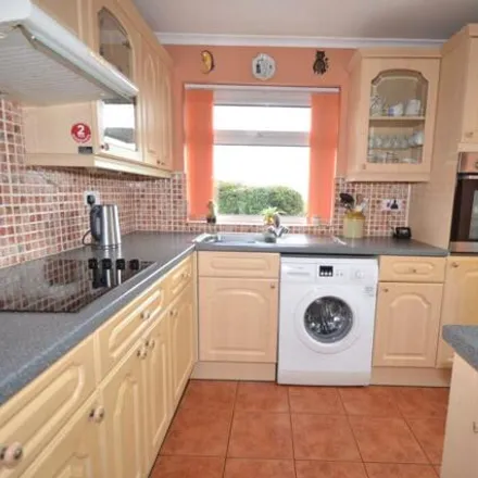 Image 4 - Clare Close, Earls Barton, NN6 0PP, United Kingdom - House for sale