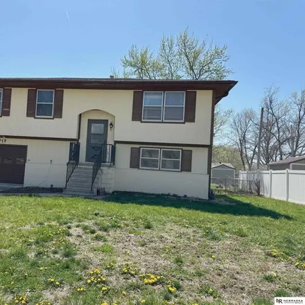 Buy this 3 bed house on 1755 Irving Street in Beatrice, NE 68310