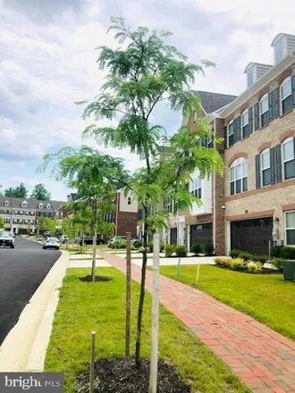 Image 2 - 3837 Pentland Hills Drive, Prince George's County, MD 20774, USA - Townhouse for sale