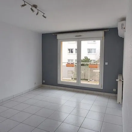 Image 5 - 7 Rue du Stade, 57050 Longeville-lès-Metz, France - Apartment for rent