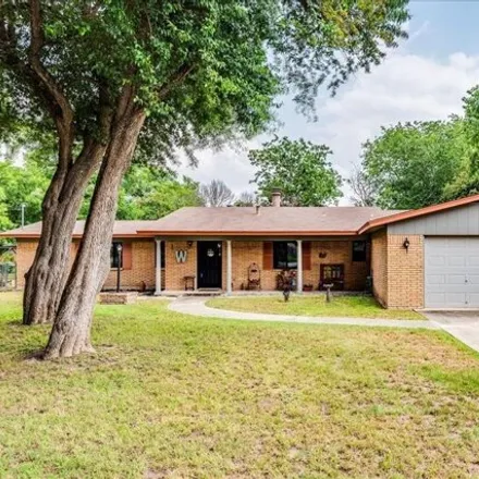 Buy this 3 bed house on 1207 East Common Street in Rivercrest Heights, New Braunfels