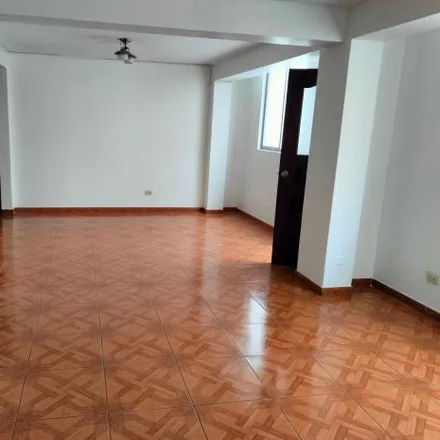 Buy this 6 bed apartment on Galeria Comercial la Molina in Pasaje Los Nísperos, La Molina