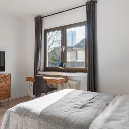 Rent this 7 bed room on La Scuderia in Feuerbachstraße 23, 60325 Frankfurt