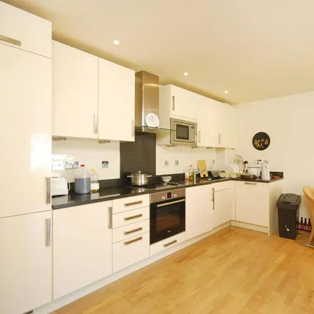 Rent this 2 bed apartment on Bracken Avenue in London, SW12 8BJ