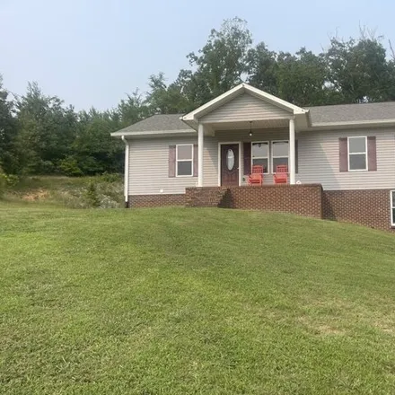 Image 1 - 1001 Apache Drive, New Johnsonville, Humphreys County, TN 37134, USA - House for sale