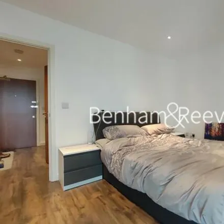 Image 3 - Westgate House, Ealing Road, London, TW8 0LN, United Kingdom - Room for rent